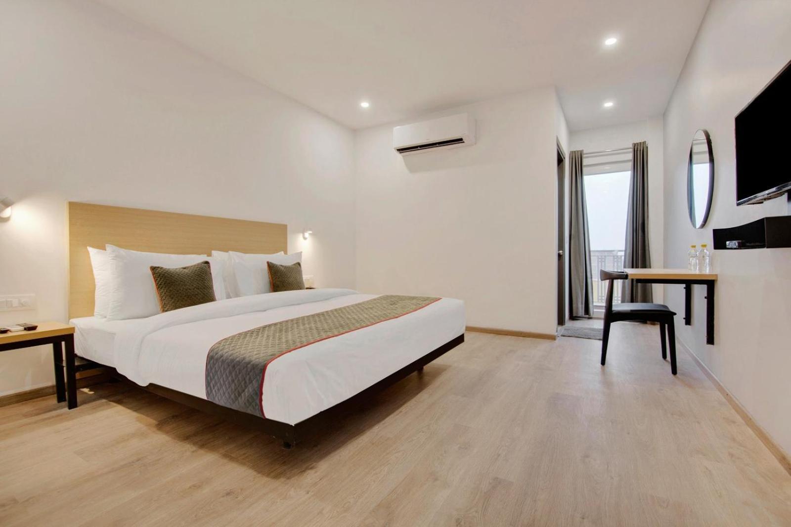 Grand Asian Blue Hotel New Delhi