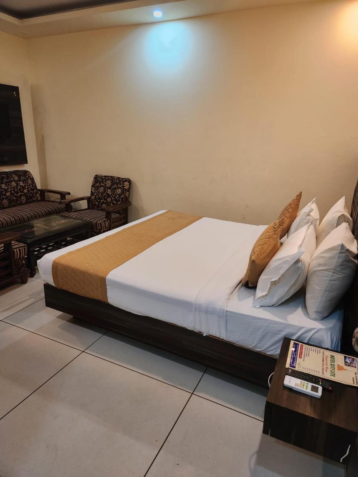 Grand Asian Blue Hotel