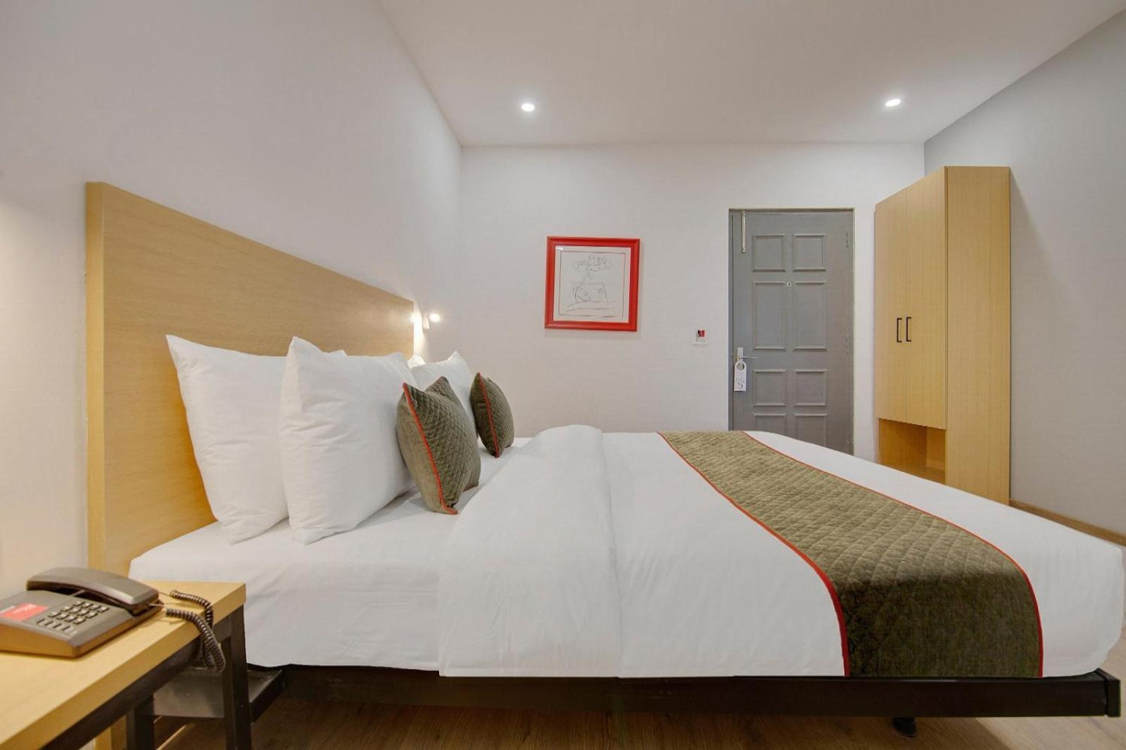Grand Asian Blue Hotel New Delhi