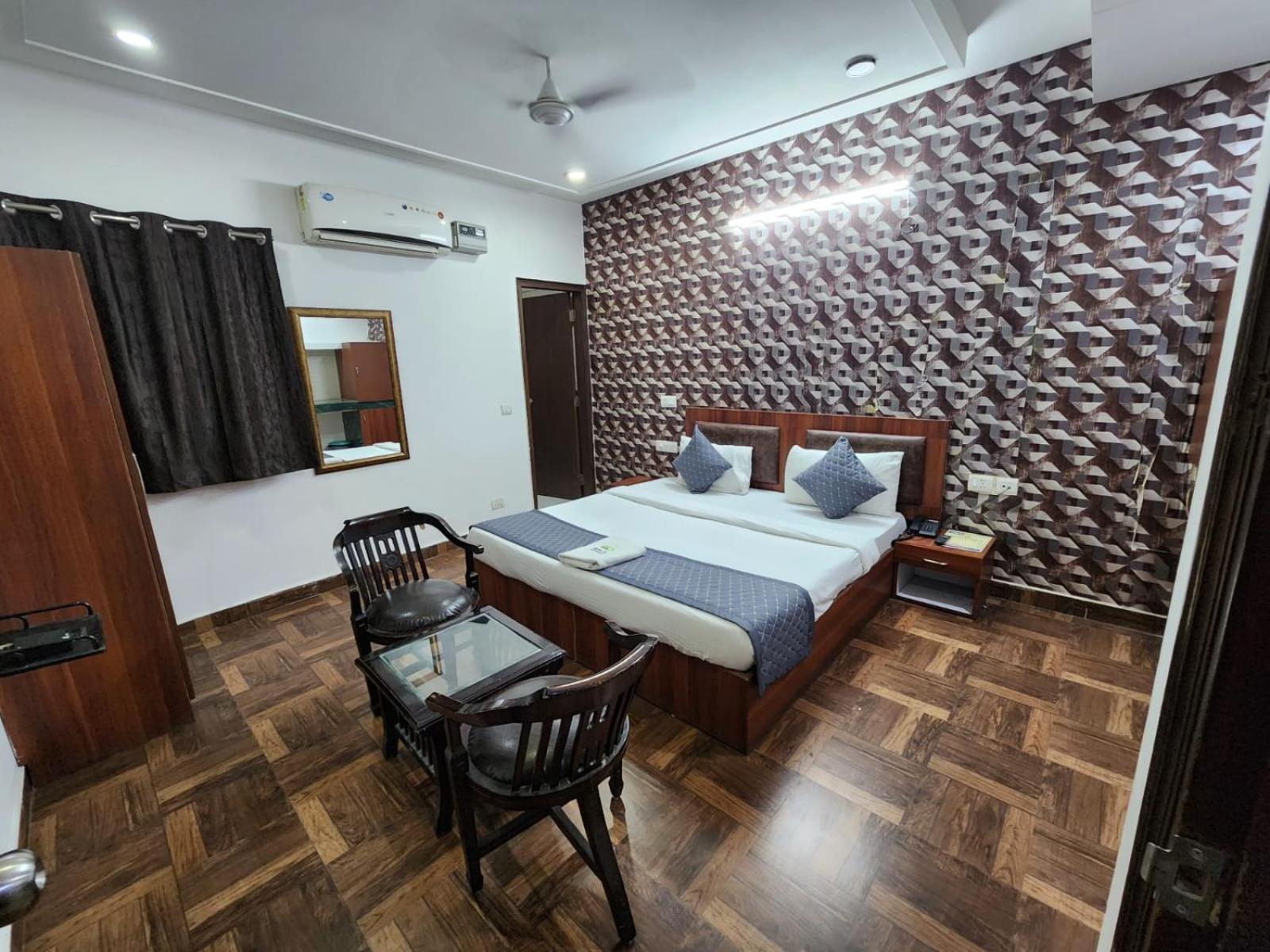 Grand Asian Blue 4* New Delhi